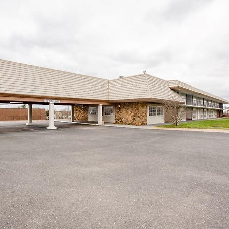 Oyo Hotel Lebanon Mo I-44 Екстер'єр фото