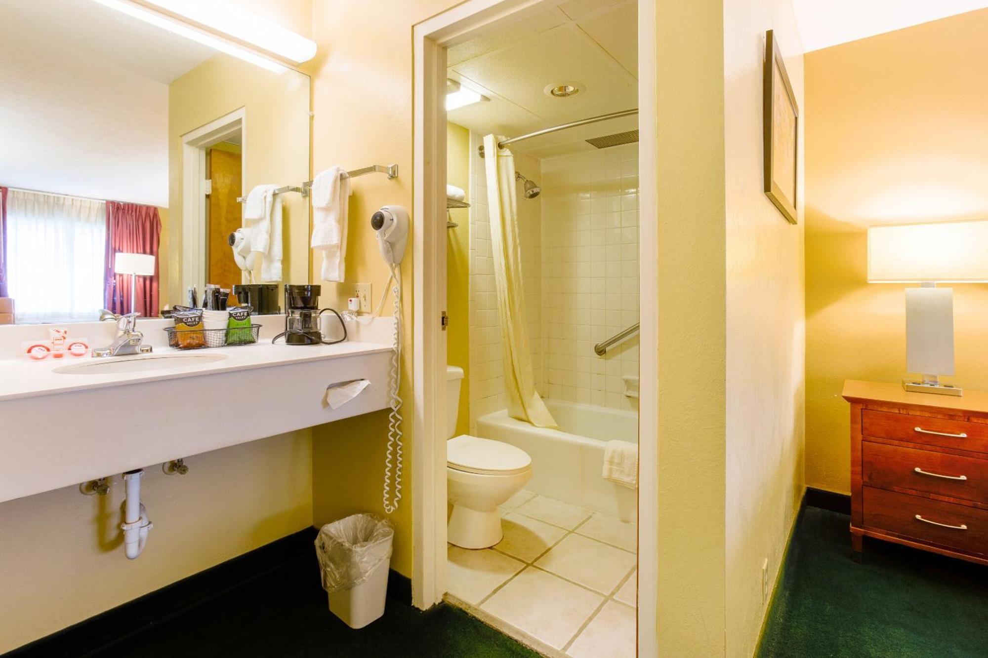 Oyo Hotel Lebanon Mo I-44 Екстер'єр фото
